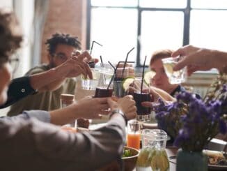 Julefrokost med firmaet hvor alle drikker alkohol